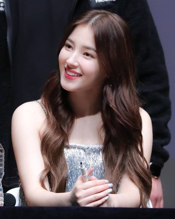 Những khoảnh khắc đáng yêu như thiên thần của Nancy Momoland  Báo điện tử  VnMedia  Tin nóng Việt Nam và thế giới